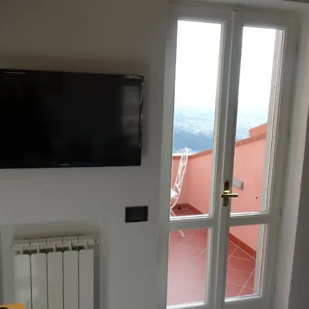 Lucas Luxury House * Nicola